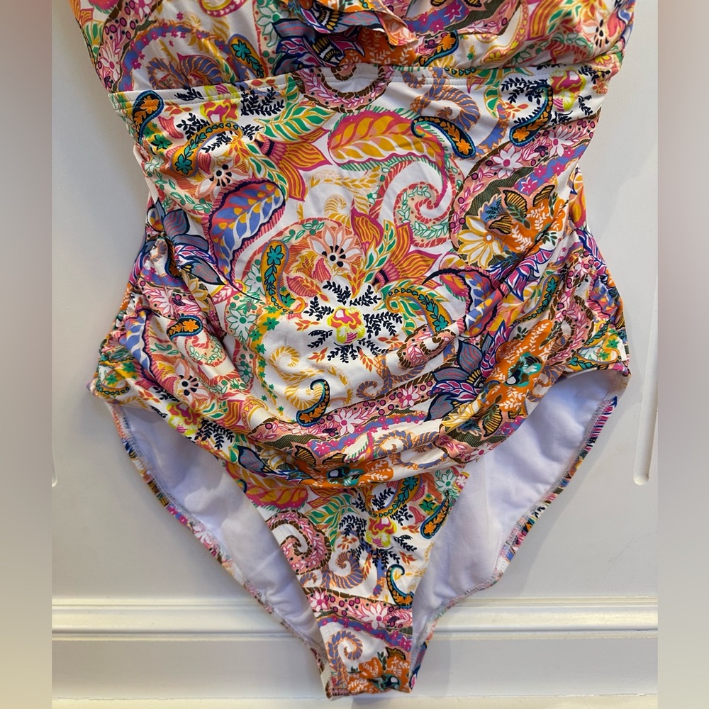 Lauren by Ralph Lauren Majestic Paisley Ruffled Underwire Tummy-Control Swimsuit - Picture 2 of 11
